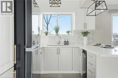 2373 King Street East Hamilton ON L8K 1X9