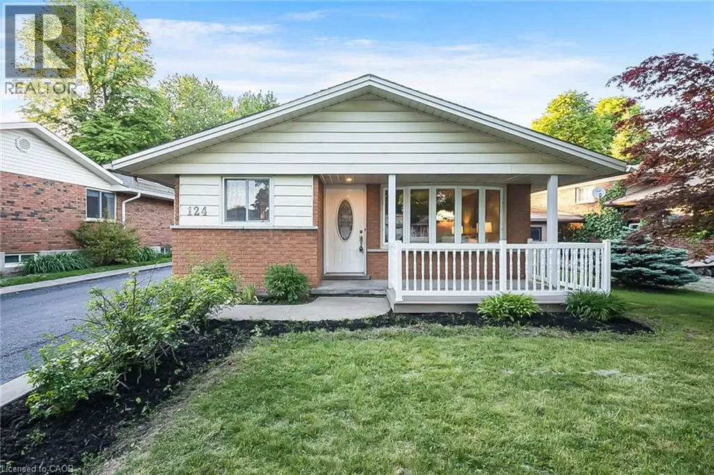 124 Dunsmere Drive Kitchener ON N2E 1V7