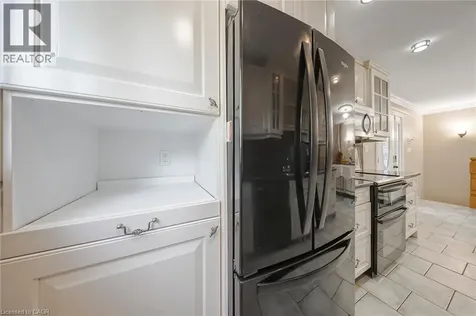 124 Dunsmere Drive Kitchener ON N2E 1V7