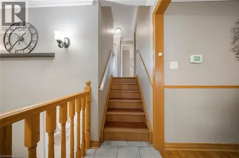 124 Dunsmere Drive Kitchener ON N2E 1V7