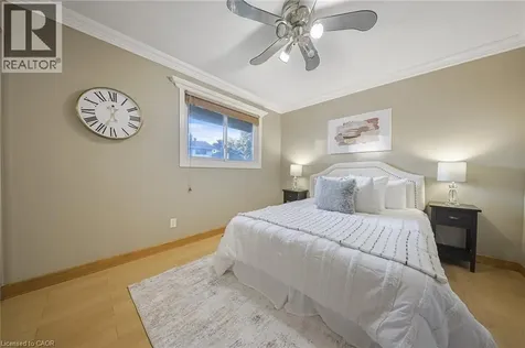 124 Dunsmere Drive Kitchener ON N2E 1V7