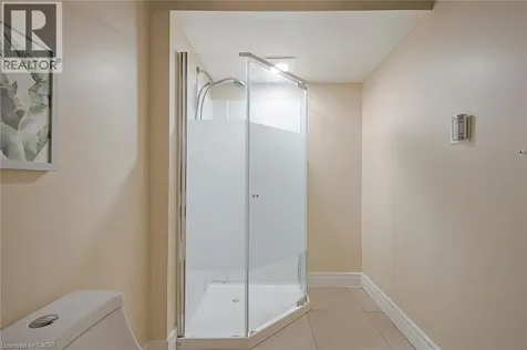 124 Dunsmere Drive Kitchener ON N2E 1V7
