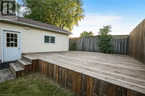 124 Dunsmere Drive Kitchener ON N2E 1V7