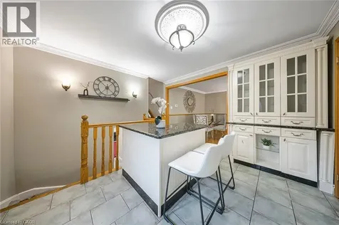 124 Dunsmere Drive Kitchener ON N2E 1V7