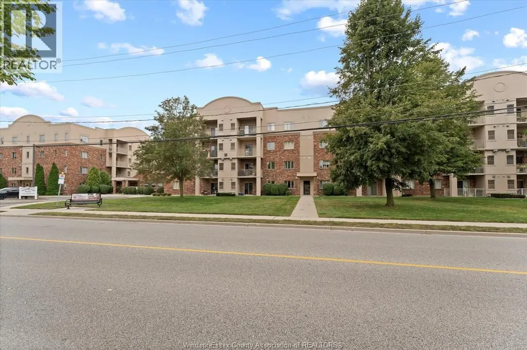 5995 Ellis Street Lasalle ON N9H 2P1