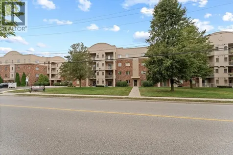 5995 Ellis Street Lasalle ON N9H 2P1