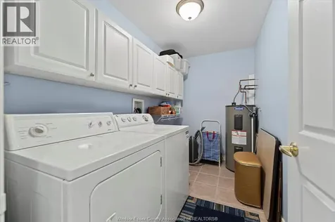 5995 Ellis Street Lasalle ON N9H 2P1