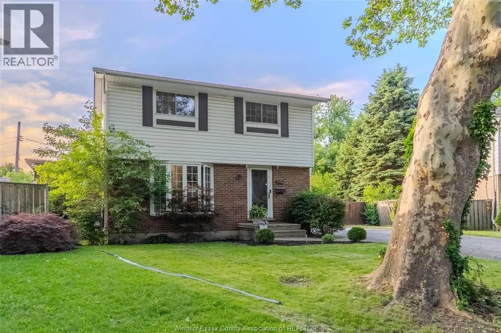 3536 Wolfe Court Windsor ON N9C 1X2