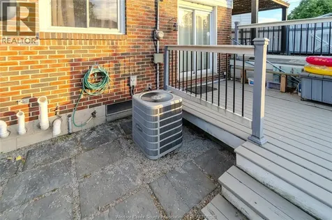 3536 Wolfe Court Windsor ON N9C 1X2