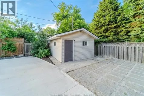 3536 Wolfe Court Windsor ON N9C 1X2