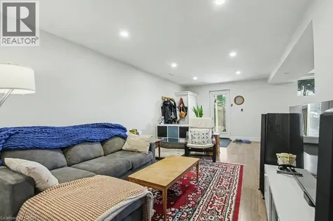 94 Devonglen Drive Kitchener ON N2E 2C5