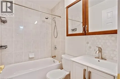 793 Colborne Street Brantford ON N3S 7J3