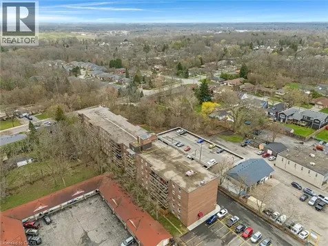 793 Colborne Street Brantford ON N3S 7J3