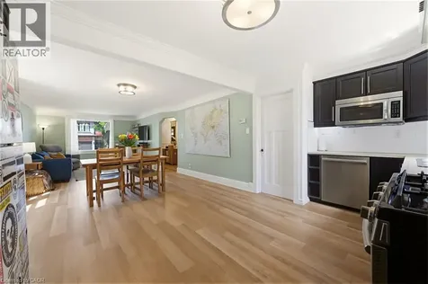 124 Campbell Avenue Hamilton ON L8H 2E9