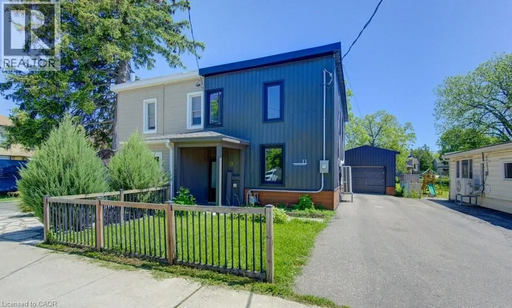 11 Davidson Street Cambridge ON N1S 2T8