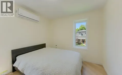 11 Davidson Street Cambridge ON N1S 2T8