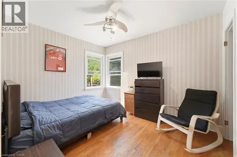 54 Randall Avenue Hamilton ON L8G 2K9
