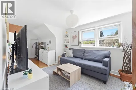 54 Randall Avenue Hamilton ON L8G 2K9