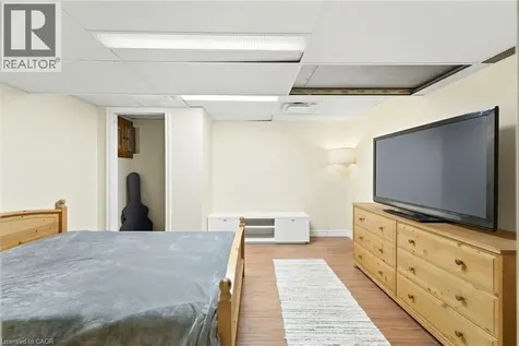 54 Randall Avenue Hamilton ON L8G 2K9