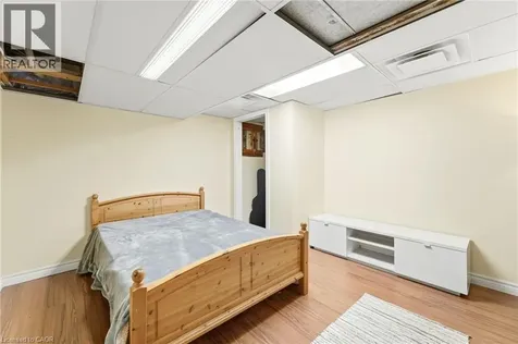 54 Randall Avenue Hamilton ON L8G 2K9