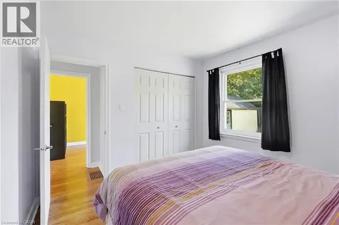 764 Brucedale Avenue East Hamilton ON L8V 1R9