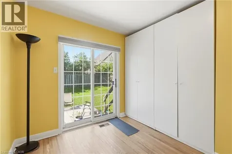764 Brucedale Avenue East Hamilton ON L8V 1R9