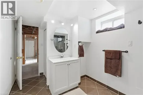 764 Brucedale Avenue East Hamilton ON L8V 1R9