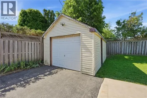 764 Brucedale Avenue East Hamilton ON L8V 1R9