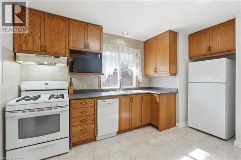 764 Brucedale Avenue East Hamilton ON L8V 1R9