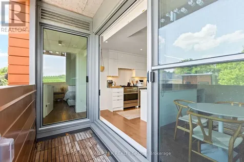 135 Barrette Street Ottawa ON K1L 7Z9
