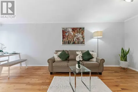 5 Harrington Court Ottawa ON K2K 2S7