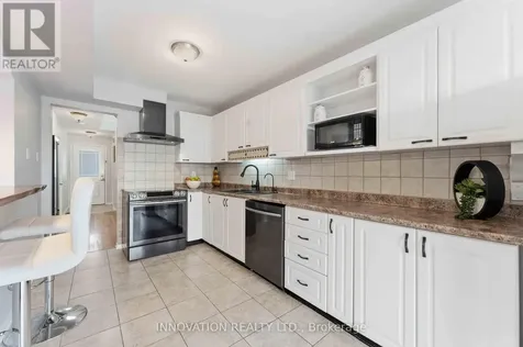 5 Harrington Court Ottawa ON K2K 2S7