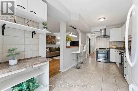 5 Harrington Court Ottawa ON K2K 2S7
