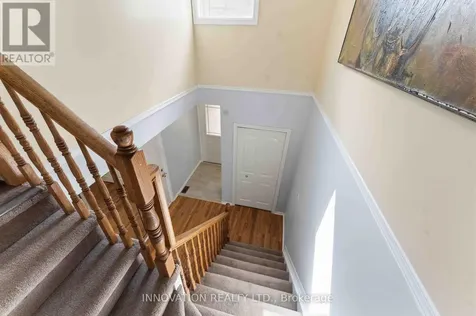5 Harrington Court Ottawa ON K2K 2S7
