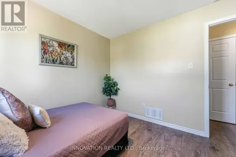 5 Harrington Court Ottawa ON K2K 2S7