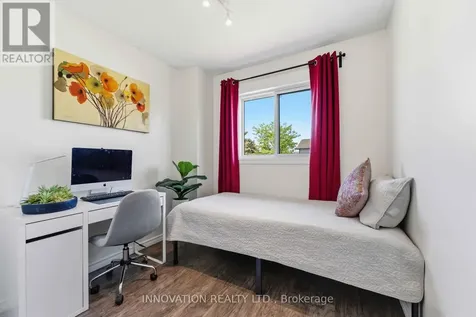 5 Harrington Court Ottawa ON K2K 2S7