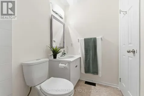 5 Harrington Court Ottawa ON K2K 2S7