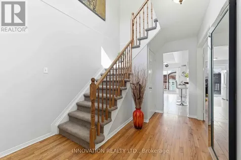 5 Harrington Court Ottawa ON K2K 2S7