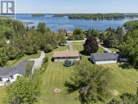 829 Kimberly Drive Selwyn ON K0L 1T0