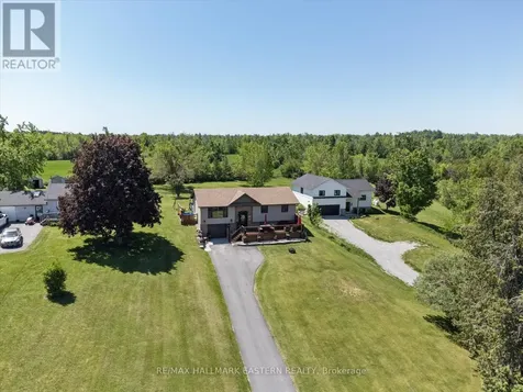 829 Kimberly Drive Selwyn ON K0L 1T0