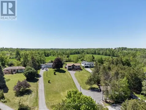 829 Kimberly Drive Selwyn ON K0L 1T0