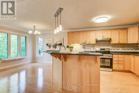 670 Salzburg Drive Waterloo ON N2V 2N8