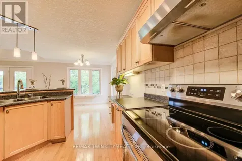 670 Salzburg Drive Waterloo ON N2V 2N8