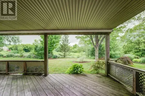 670 Salzburg Drive Waterloo ON N2V 2N8