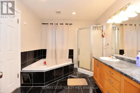 230 Doon Mills Drive Kitchener ON N2P 2R8