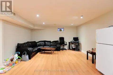 230 Doon Mills Drive Kitchener ON N2P 2R8