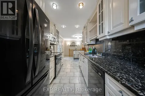 124 Dunsmere Drive Kitchener ON N2E 1V7