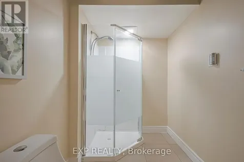 124 Dunsmere Drive Kitchener ON N2E 1V7