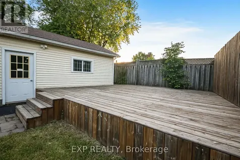 124 Dunsmere Drive Kitchener ON N2E 1V7
