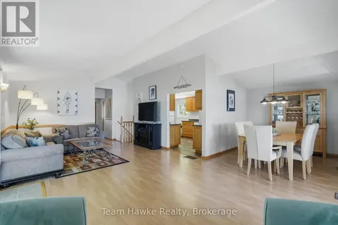 23 Timcourt Drive Tiny ON L9M 0B9